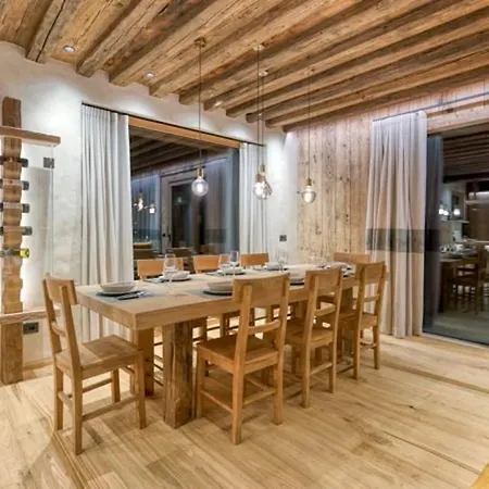 Akchalet Akaroa * Ливиньо